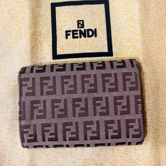 Fendi wallet w/fendi dust bag - Picture 3 of 16
